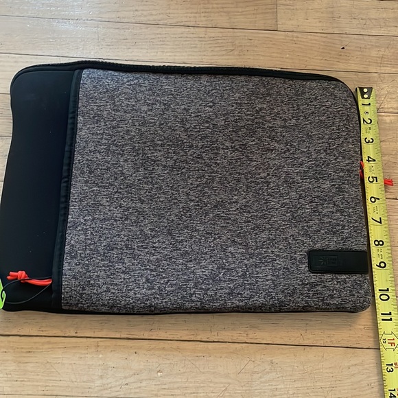 NWT Case Logic Repreve Laptop Case with Google Logo - Picture 7 of 7